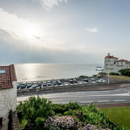 Anaiak Keyweek With Sea View And Balcony In Appartement