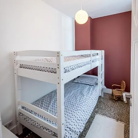 Anaiak Keyweek With Sea View And Balcony In Biarritz