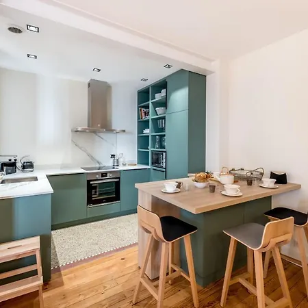 Anaiak Keyweek With Sea View And Balcony In Appartement